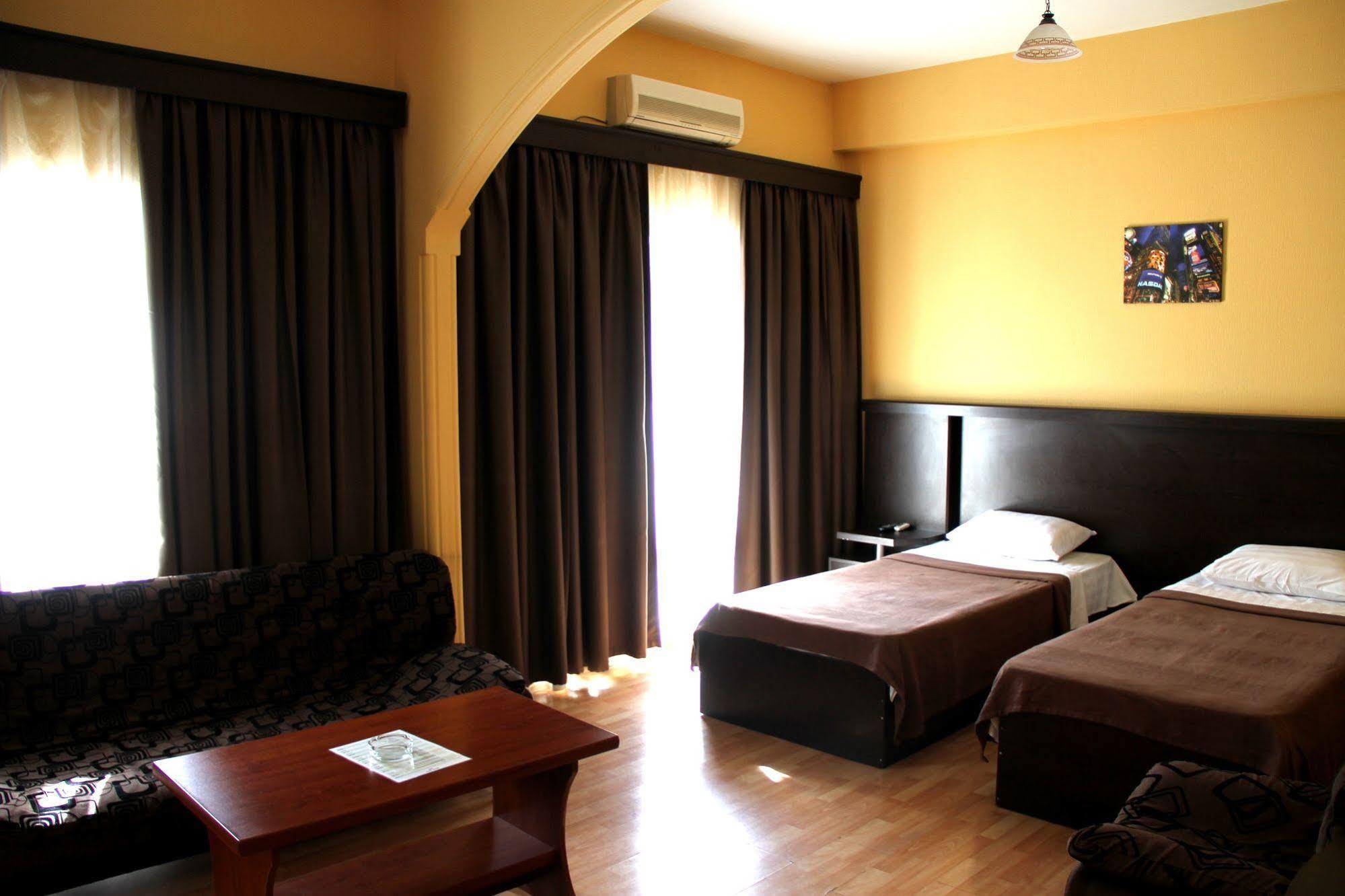 Avenue Hotel Tbilisi ภายนอก รูปภาพ